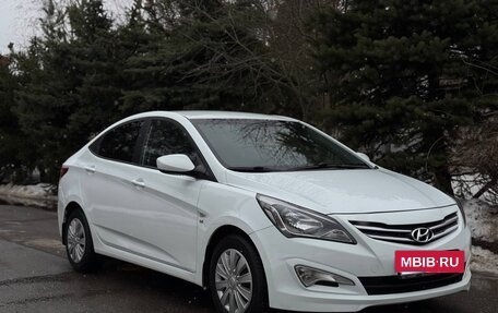 Hyundai Solaris II рестайлинг, 2014 год, 1 080 000 рублей, 2 фотография