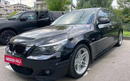 BMW 5 серия, 2006 год, 2 800 000 рублей, 24 фотография
