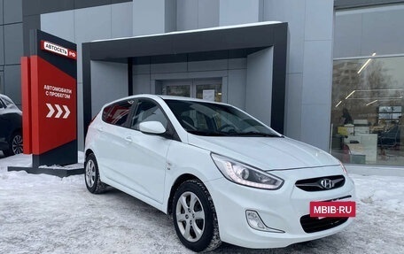 Hyundai Solaris II рестайлинг, 2013 год, 967 200 рублей, 5 фотография