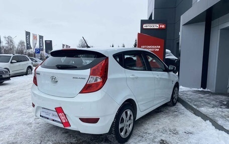 Hyundai Solaris II рестайлинг, 2013 год, 967 200 рублей, 17 фотография