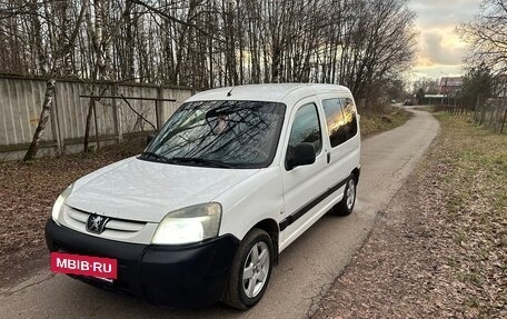 Peugeot Partner II рестайлинг 2, 2004 год, 350 000 рублей, 3 фотография