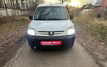 Peugeot Partner II рестайлинг 2, 2004 год, 350 000 рублей, 2 фотография