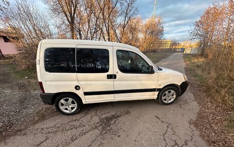 Peugeot Partner II рестайлинг 2, 2004 год, 350 000 рублей, 9 фотография