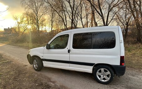 Peugeot Partner II рестайлинг 2, 2004 год, 350 000 рублей, 17 фотография