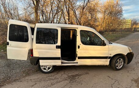 Peugeot Partner II рестайлинг 2, 2004 год, 350 000 рублей, 11 фотография