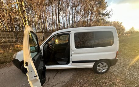 Peugeot Partner II рестайлинг 2, 2004 год, 350 000 рублей, 10 фотография