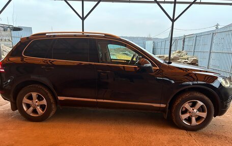 Volkswagen Touareg III, 2013 год, 2 000 000 рублей, 2 фотография