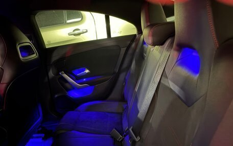 Mercedes-Benz CLA, 2019 год, 2 750 000 рублей, 13 фотография