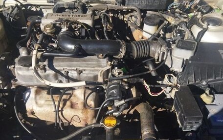 Mazda 626, 1988 год, 275 000 рублей, 6 фотография