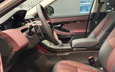 Land Rover Range Rover Evoque II, 2025 год, 7 180 000 рублей, 6 фотография