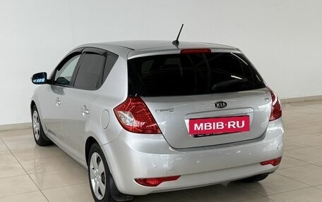 KIA cee'd I рестайлинг, 2010 год, 690 000 рублей, 6 фотография