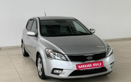 KIA cee'd I рестайлинг, 2010 год, 690 000 рублей, 3 фотография