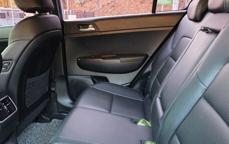 KIA Sportage IV рестайлинг, 2022 год, 1 680 000 рублей, 11 фотография