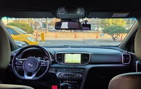 KIA Sportage IV рестайлинг, 2022 год, 1 680 000 рублей, 10 фотография