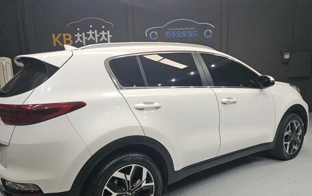 KIA Sportage IV рестайлинг, 2022 год, 1 670 000 рублей, 6 фотография