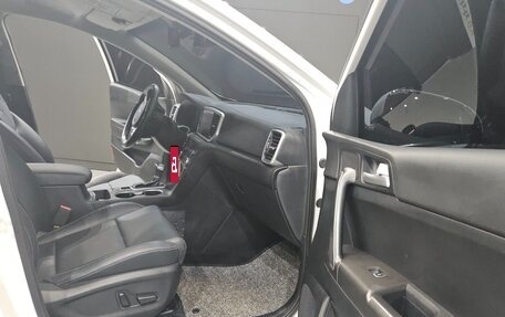 KIA Sportage IV рестайлинг, 2022 год, 1 670 000 рублей, 13 фотография