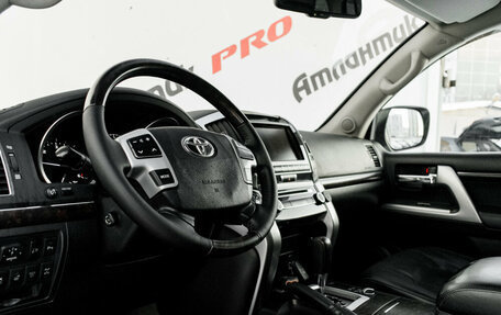 Toyota Land Cruiser 200, 2012 год, 3 745 000 рублей, 12 фотография