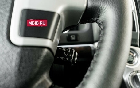 Toyota Land Cruiser 200, 2012 год, 3 745 000 рублей, 21 фотография