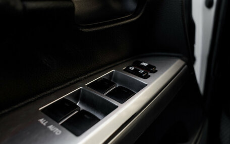 Toyota Land Cruiser 200, 2012 год, 3 745 000 рублей, 32 фотография