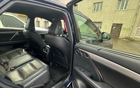 Lexus RX IV рестайлинг, 2017 год, 4 250 000 рублей, 8 фотография