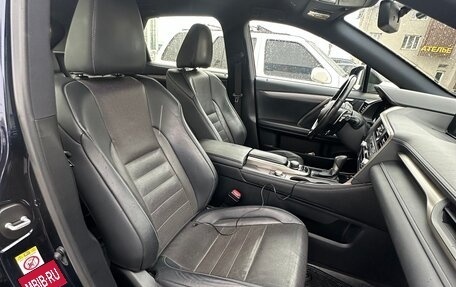 Lexus RX IV рестайлинг, 2017 год, 4 250 000 рублей, 7 фотография