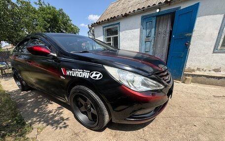 Hyundai Sonata VI, 2011 год, 1 100 000 рублей, 3 фотография