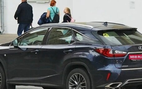 Lexus RX IV рестайлинг, 2017 год, 4 250 000 рублей, 23 фотография