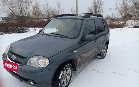 Chevrolet Niva I рестайлинг, 2017 год, 580 000 рублей, 4 фотография