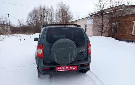 Chevrolet Niva I рестайлинг, 2017 год, 580 000 рублей, 6 фотография