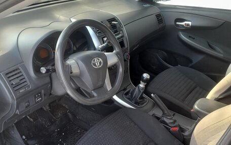 Toyota Corolla, 2011 год, 940 000 рублей, 5 фотография