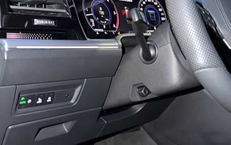 Volkswagen Touareg III, 2019 год, 8 500 000 рублей, 9 фотография