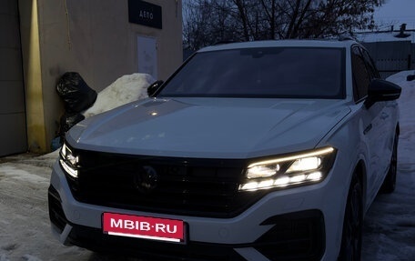 Volkswagen Touareg III, 2019 год, 8 500 000 рублей, 4 фотография