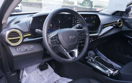 Chevrolet Trax, 2023 год, 1 670 000 рублей, 6 фотография