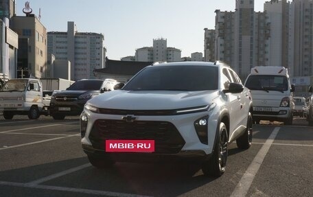 Chevrolet Trax, 2023 год, 1 670 000 рублей, 2 фотография