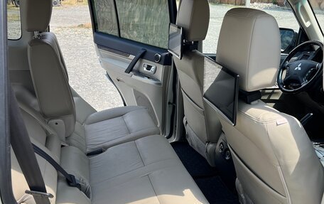 Mitsubishi Pajero IV, 2019 год, 3 200 000 рублей, 4 фотография