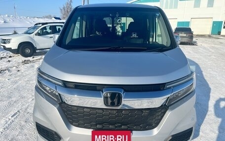 Honda Stepwgn IV, 2019 год, 2 100 000 рублей, 6 фотография