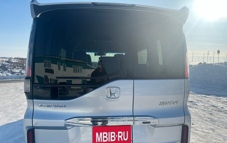 Honda Stepwgn IV, 2019 год, 2 100 000 рублей, 7 фотография