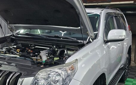 Toyota Land Cruiser Prado 150 рестайлинг 2, 2013 год, 2 888 888 рублей, 3 фотография