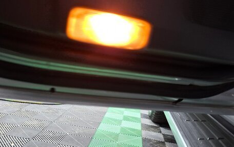 Toyota Land Cruiser Prado 150 рестайлинг 2, 2013 год, 2 888 888 рублей, 10 фотография