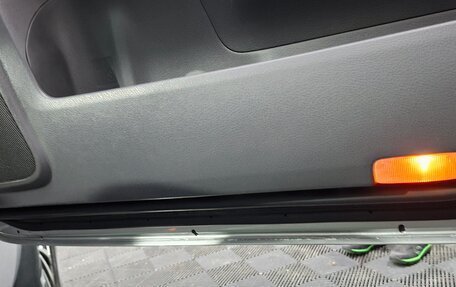 Toyota Land Cruiser Prado 150 рестайлинг 2, 2013 год, 2 888 888 рублей, 16 фотография