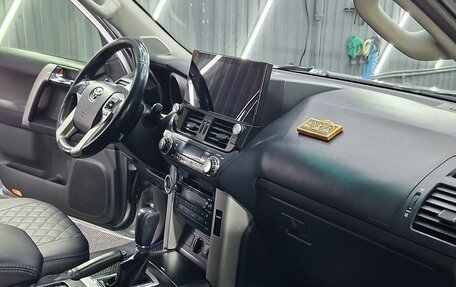 Toyota Land Cruiser Prado 150 рестайлинг 2, 2013 год, 2 888 888 рублей, 15 фотография