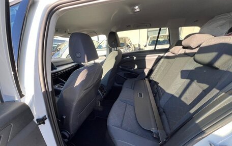 Volkswagen Golf VIII, 2022 год, 2 172 000 рублей, 8 фотография