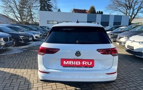 Volkswagen Golf VIII, 2022 год, 2 172 000 рублей, 4 фотография