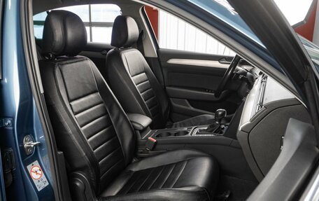 Volkswagen Passat B8 рестайлинг, 2017 год, 1 899 000 рублей, 11 фотография