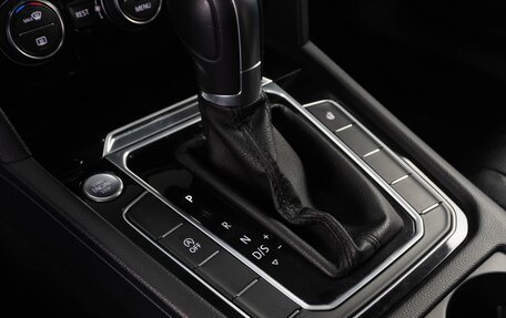 Volkswagen Passat B8 рестайлинг, 2017 год, 1 899 000 рублей, 20 фотография