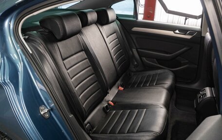 Volkswagen Passat B8 рестайлинг, 2017 год, 1 899 000 рублей, 10 фотография