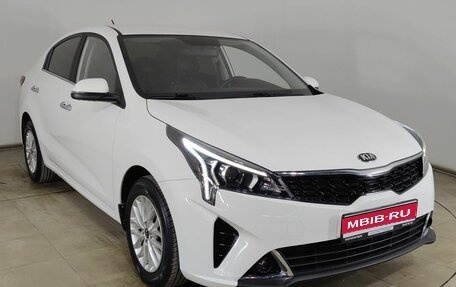 KIA Rio IV, 2021 год, 1 750 000 рублей, 1 фотография