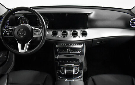 Mercedes-Benz E-Класс, 2020 год, 2 550 000 рублей, 15 фотография