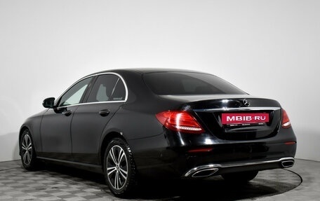 Mercedes-Benz E-Класс, 2020 год, 2 550 000 рублей, 7 фотография