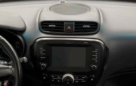 KIA Soul II рестайлинг, 2018 год, 1 785 000 рублей, 19 фотография